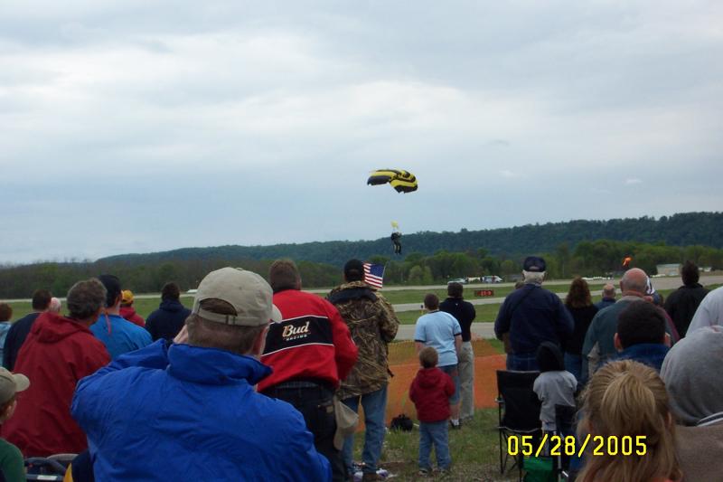 sky diver with American flag.JPG